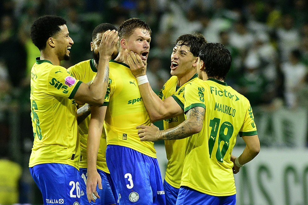 Comemorao do gol de Bruno Fuchs, do Palmeiras, contra o Bragantino  Foto: Marcos Ribolli