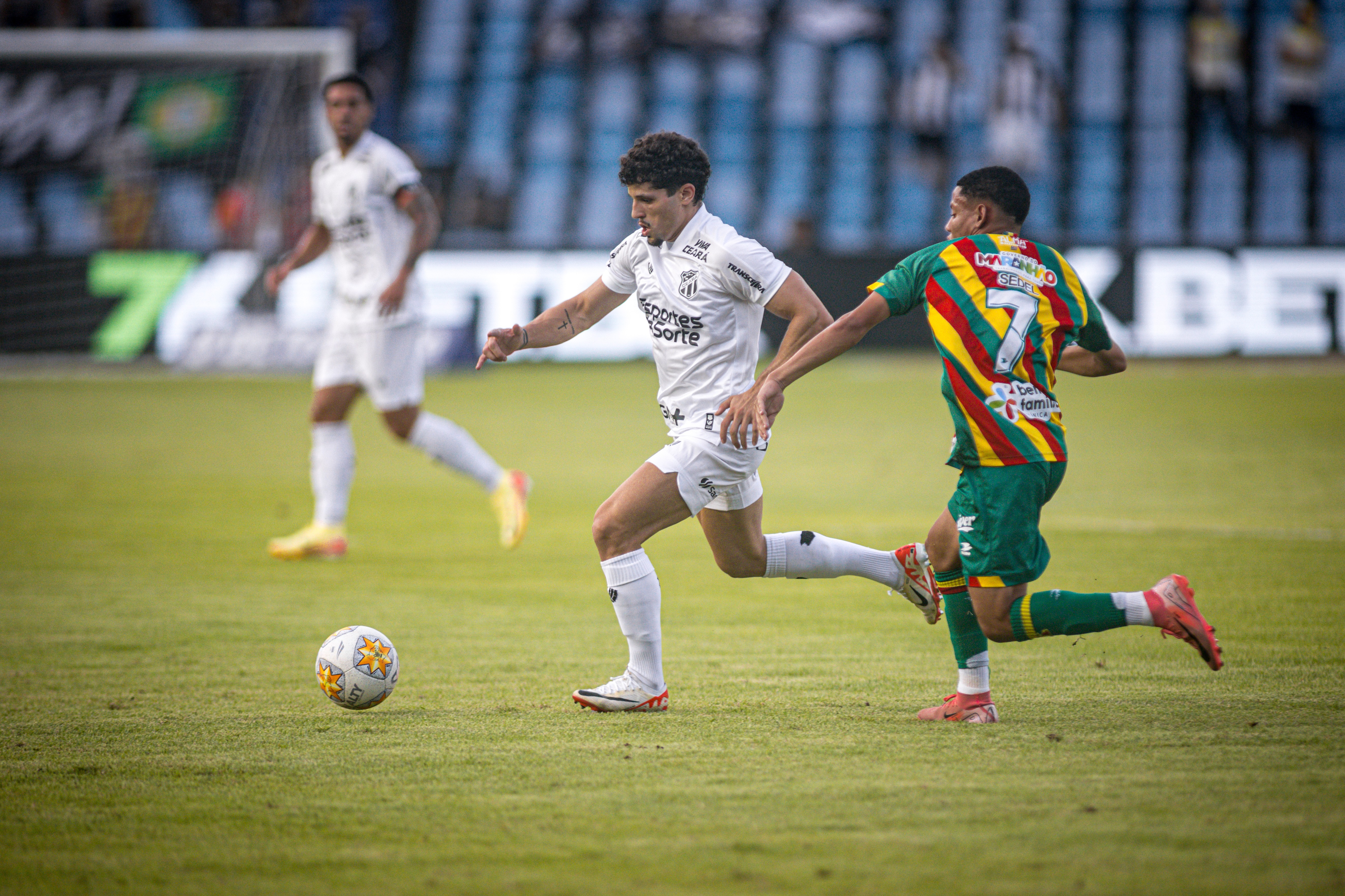 Ceará encara maratona de seis jogos em 18 dias no retorno