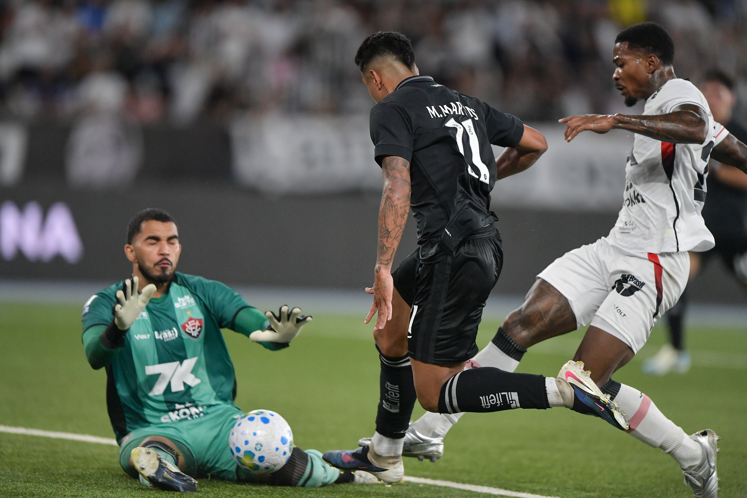 Análise: Botafogo não transforma domínio em gols e perde pontos importantes em casa