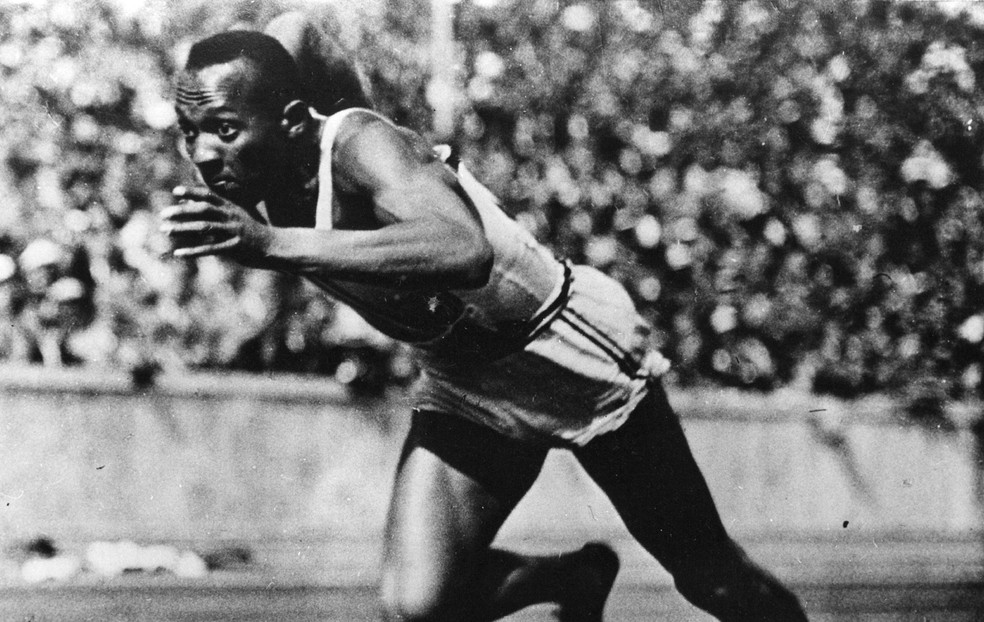 Jesse Owens nos Jogos Olímpicos de Verão de 1936