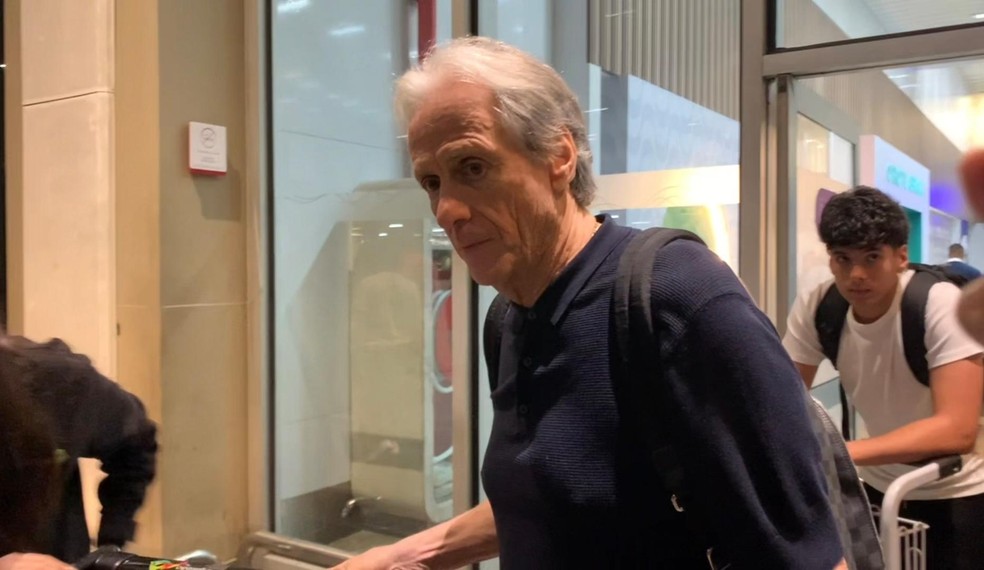 Jorge Jesus chega ao Rio de Janeiro para férias — Foto: @flazoeiro_