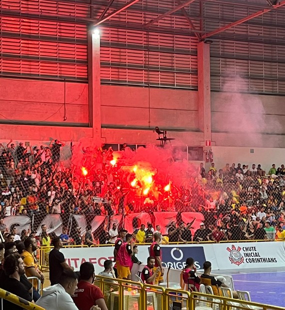 Brasil vence a Espanha e ganha seu sexto título mundial no Futsal -  Wikinotícias