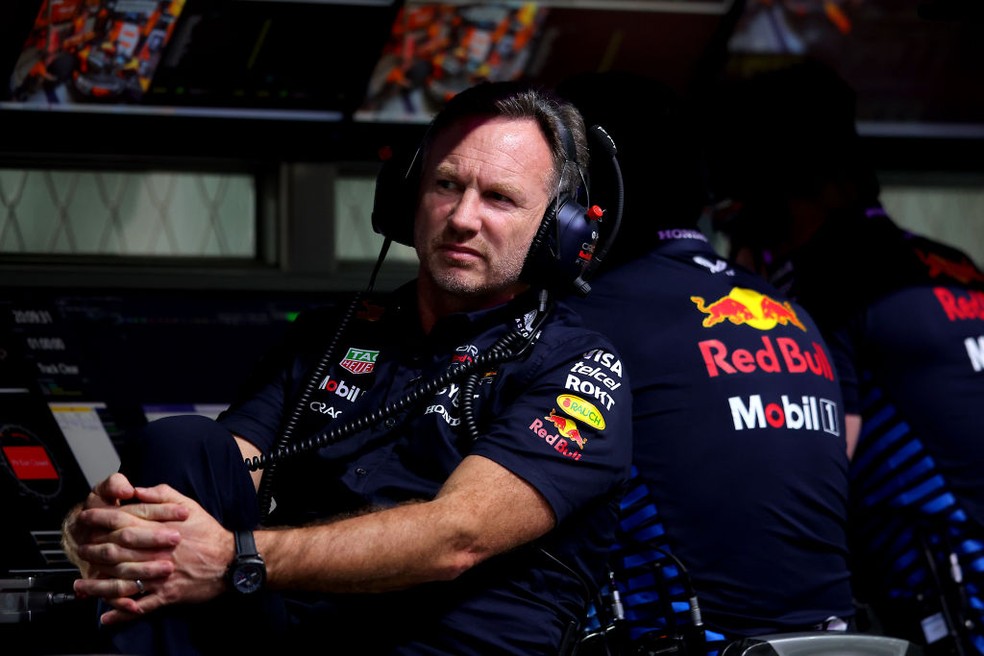 Christian Horner, chefe da RBR, foi centro de crise nos bastidores da equipe na F1 2024 — Foto: Eric Alonso/Getty Images