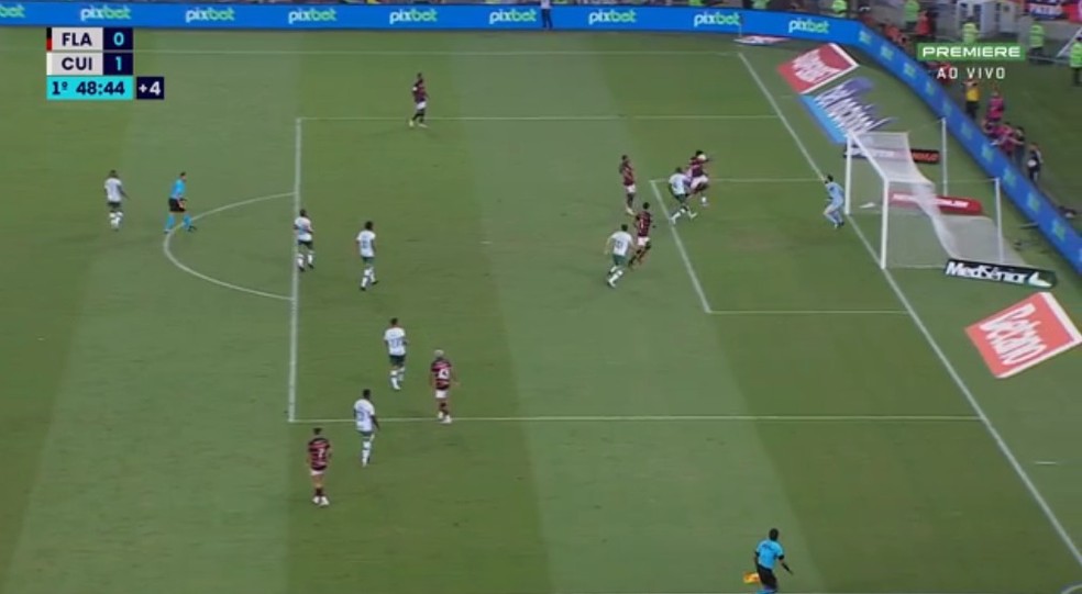 Chance clara desperdiçada por Pedro em Flamengo x Cuiabá
