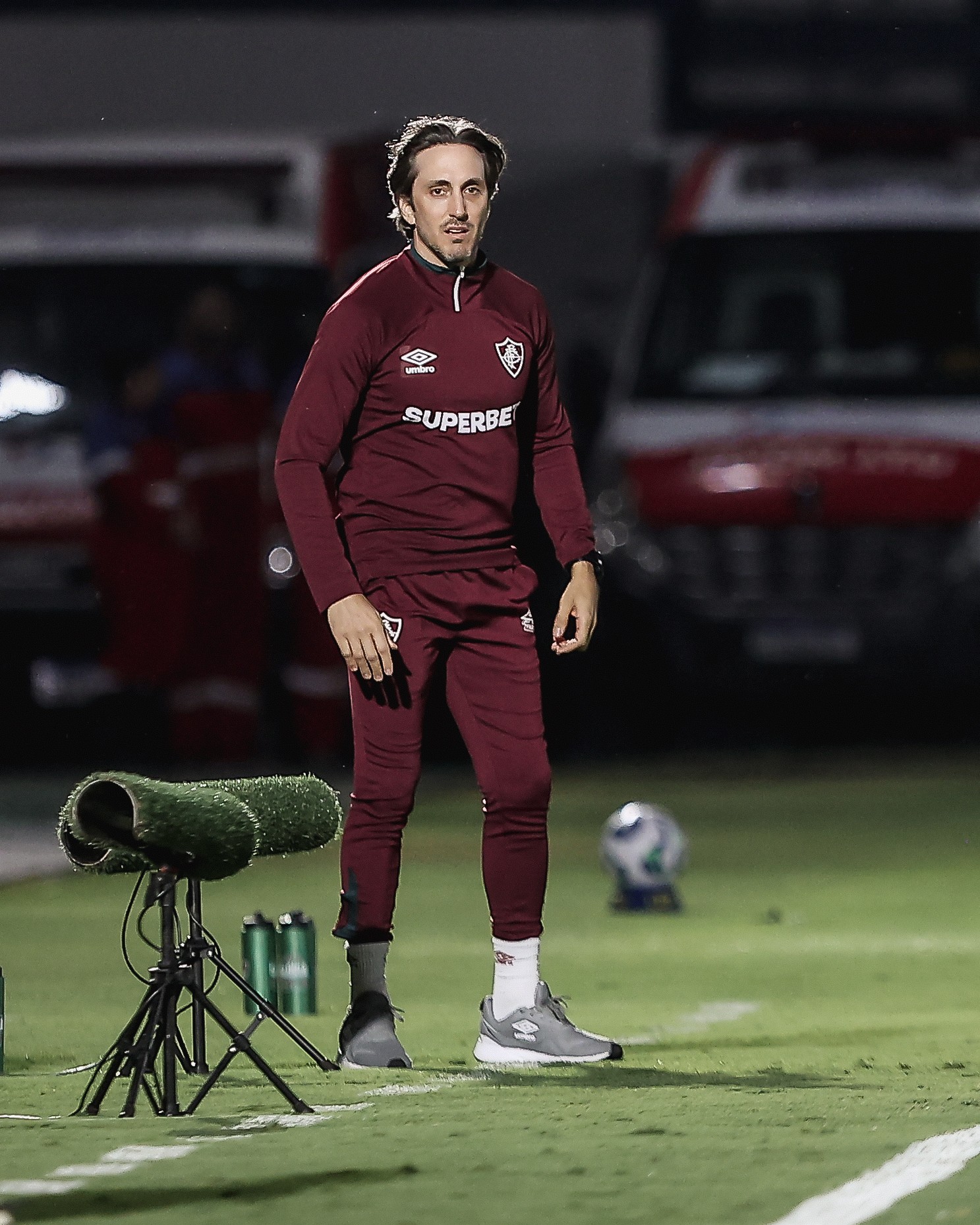 Zubeldía critica a arbitragem após derrota do Fluminense: 
