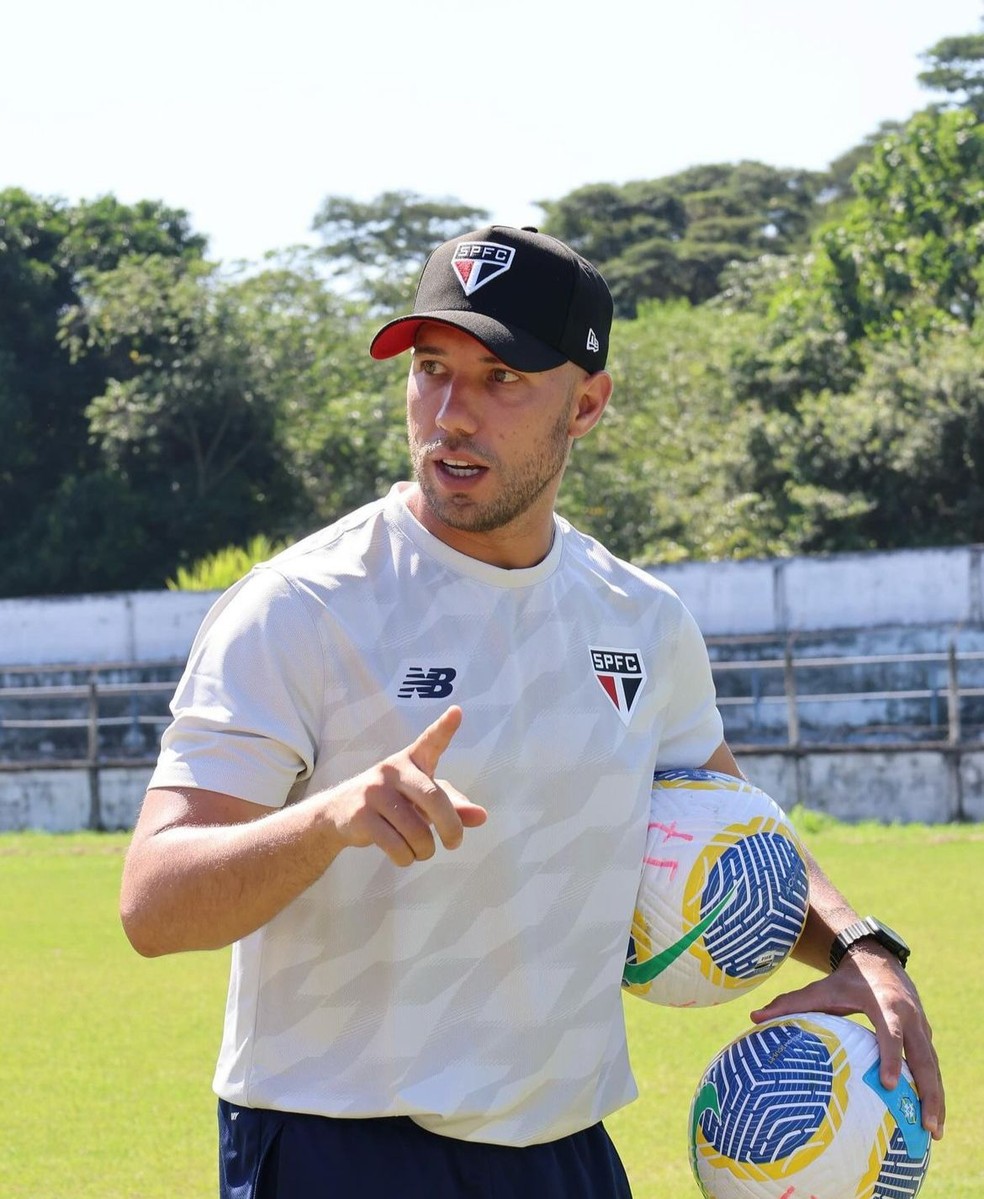 Técnico Allan Barcellos comandará o sub-20 do São Paulo — Foto: Guilherme Degang/saopaulofc