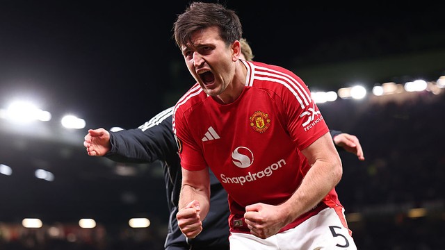 Maguire marca o gol da virada do Manchester United na prorrogação