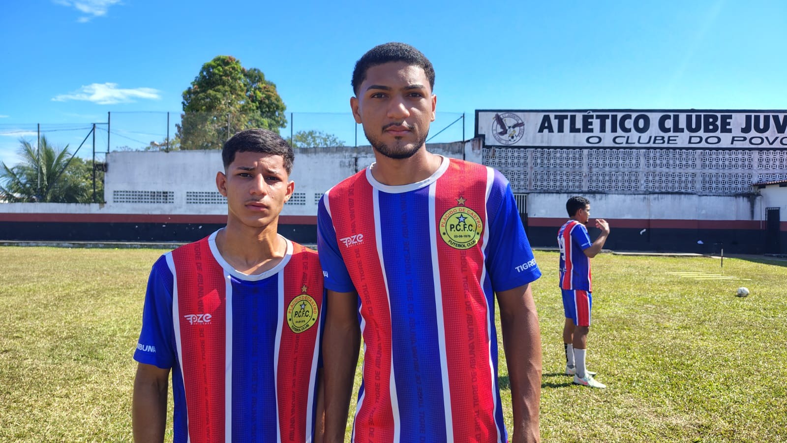 Trabalhadores informais, lateral e atacante ganham 1ª chance no profissional do Plácido de Castro