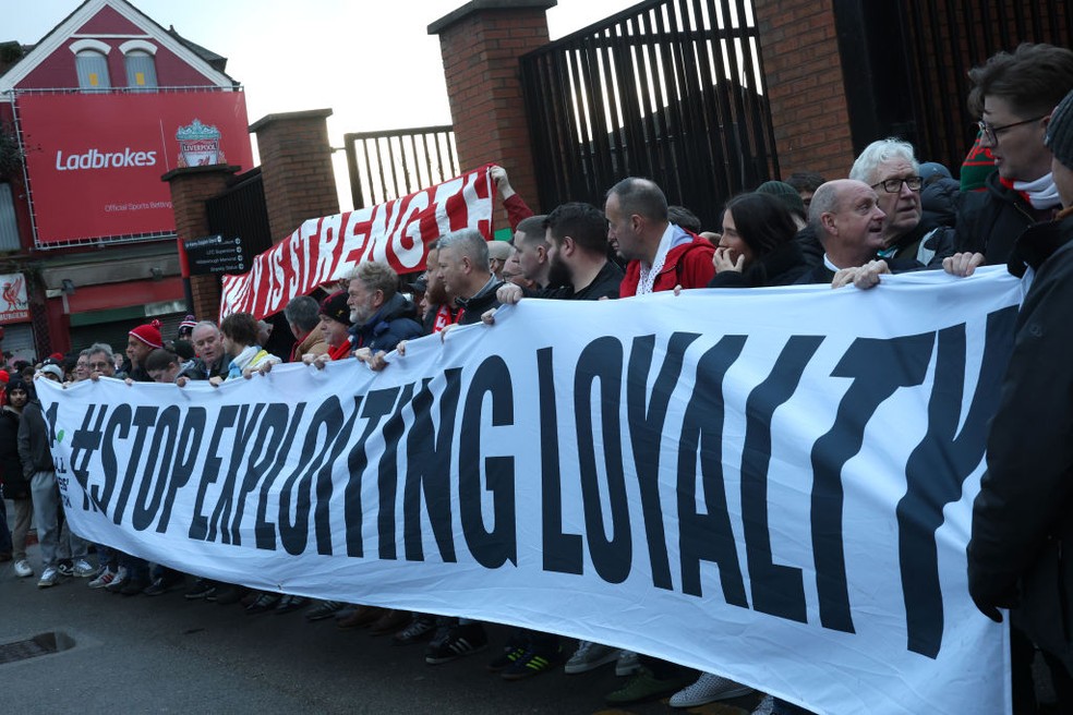 Liverpool, protestos contra ingressos caros