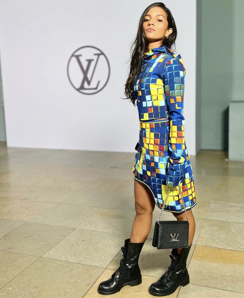 Rayssa Leal prestigia desfile da Louis Vuitton, em Paris — Foto: Reprodução 