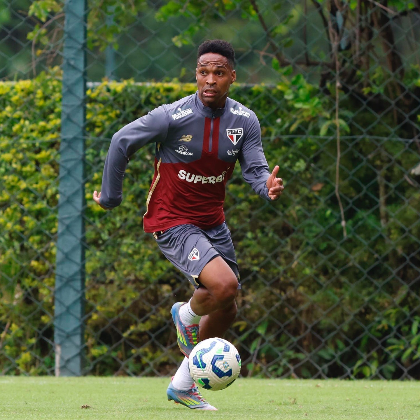 Wendell vislumbra oportunidade para se destacar no elenco do São Paulo