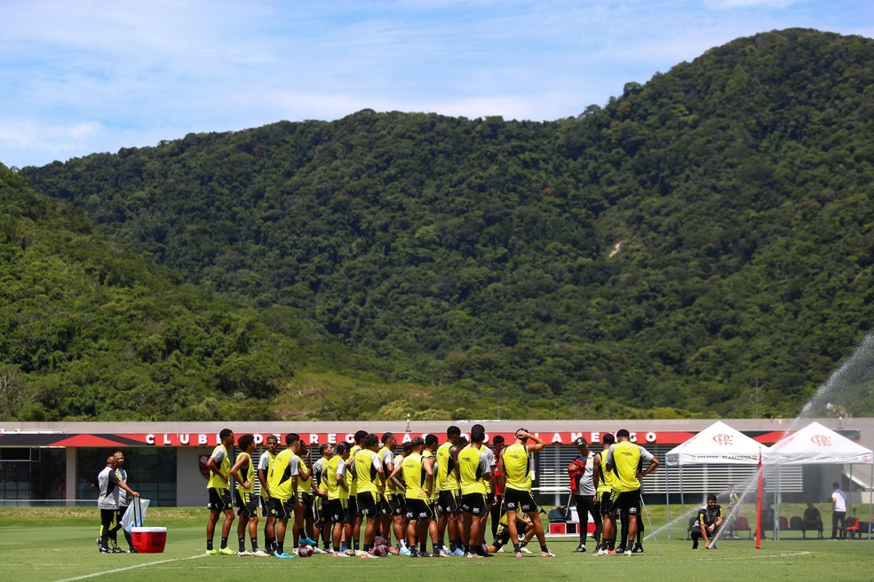 Treino do Flamengo no Ninho do Urubu — Foto: Gilvan de Souza / CRF