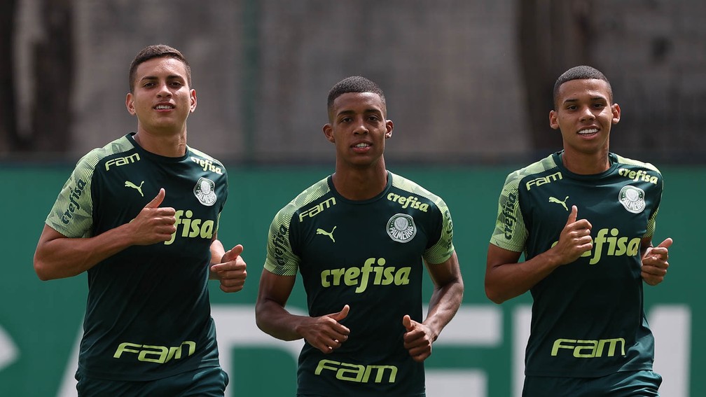 FOCA NA BASE? Garotos do Verdão se salvaram contra o Boca Juniors, mesmo com a eliminação