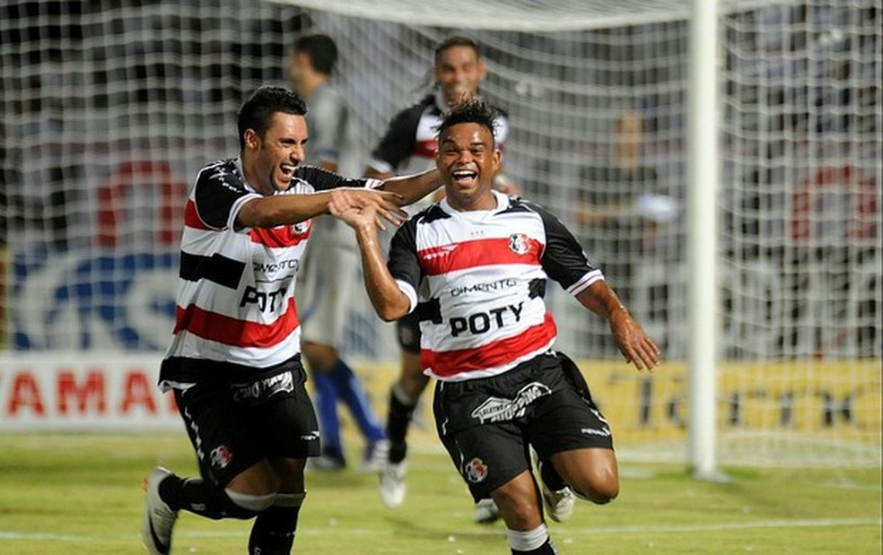 Ex-jogador de futebol Carlinhos Bala é anunciado em time de futebol  americano – CBN Natal