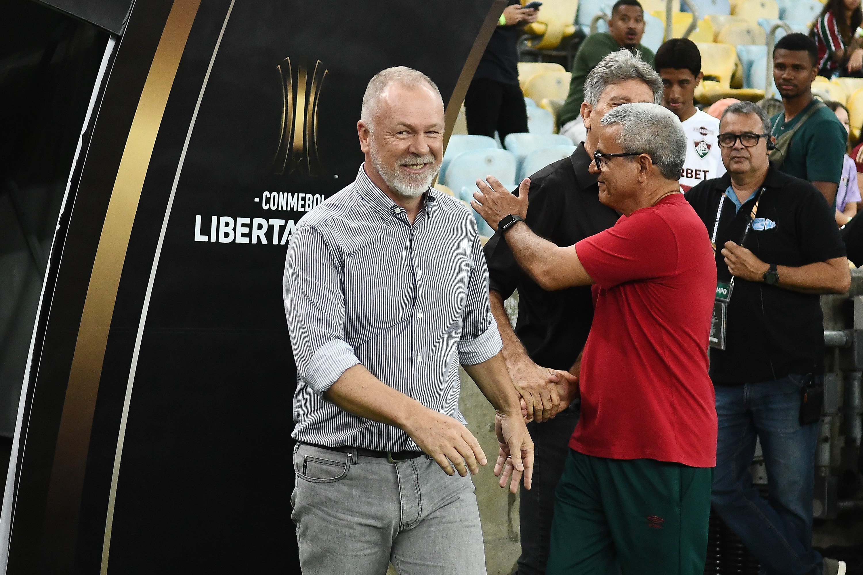 Volta de Mano Menezes para o Tricolor é tentativa de resgatar identidade gremista