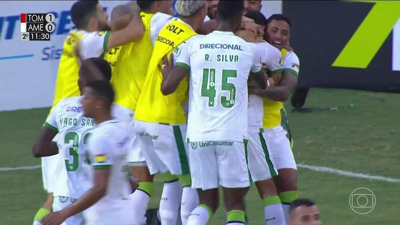 Arbitragem anula gol olímpico do América-MG por falta em goleiro do Tombense no Mineiro; vídeo