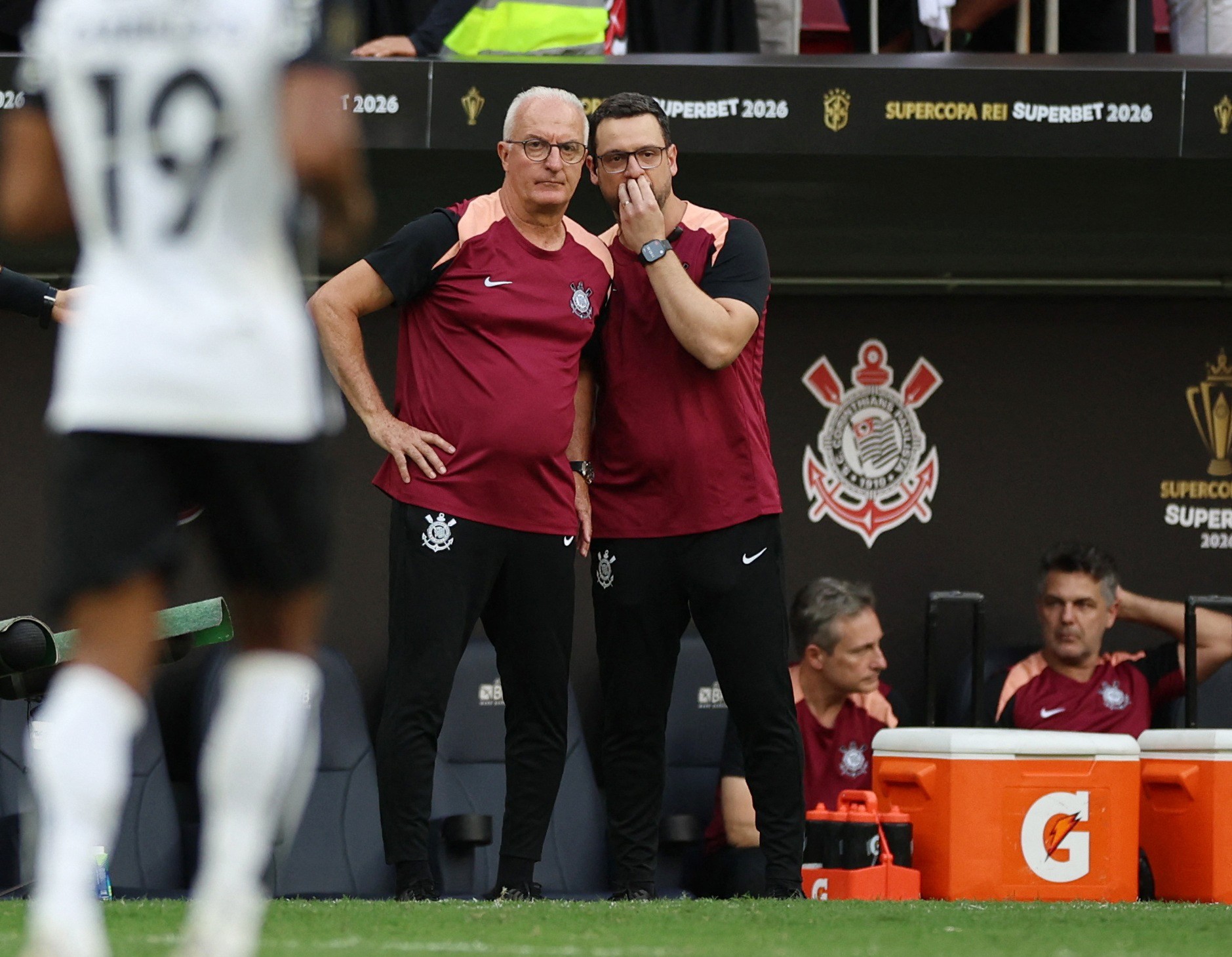 Dorival Júnior comemora titulo, mas cobra reforços no Corinthians após conquista da Supercopa Rei