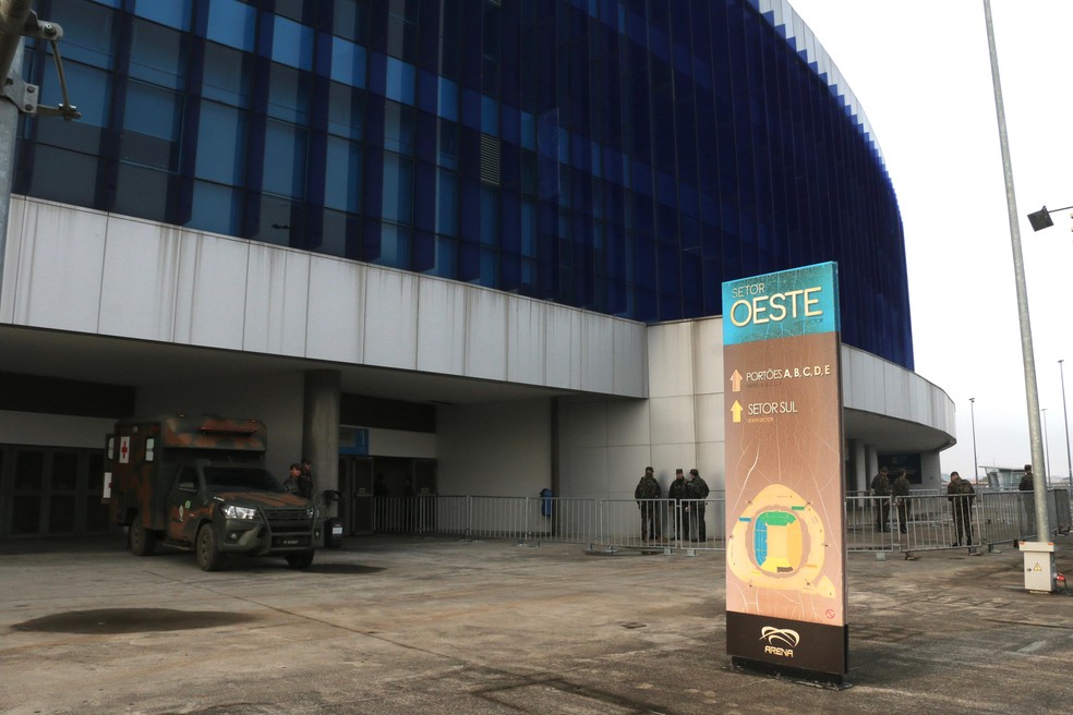 Arena do Grêmio recebe mutirão social — Foto: Esther Fischborn/ge