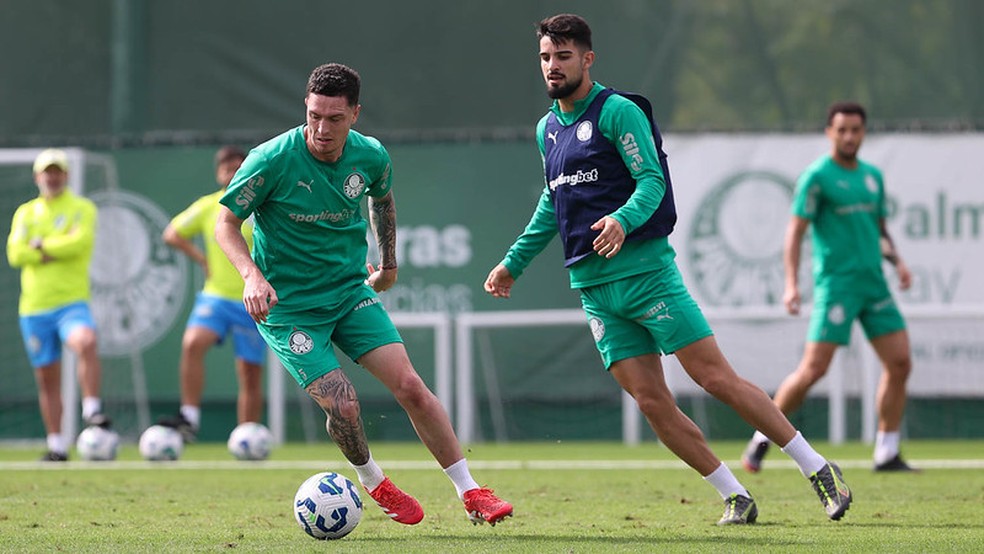 Aníbal Moreno e Flaco López, jogadores do Palmeiras.
