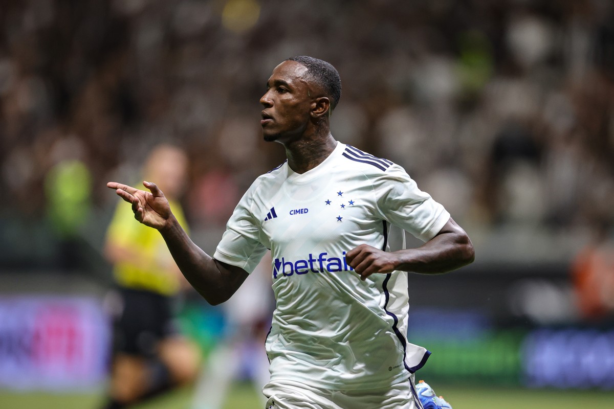 TOMBENSE AGITA O MERCADO! Reforço de peso chega para brigar no Campeonato Mineiro e mais!