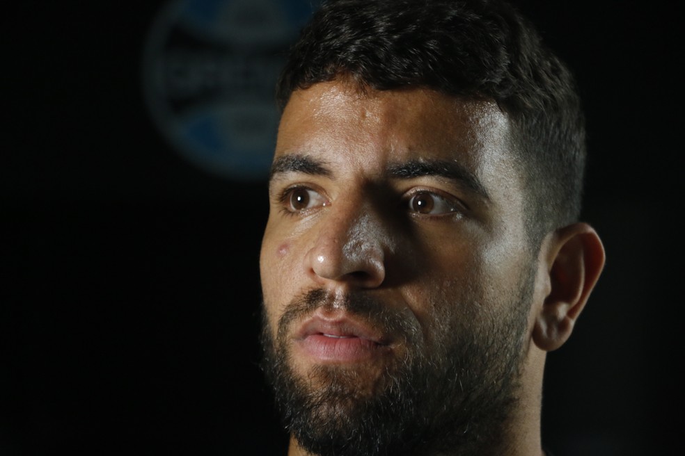 Pepê diz que tira lesões no Grêmio como aprendizado para a carreira — Foto: William Ramos/RBS TV