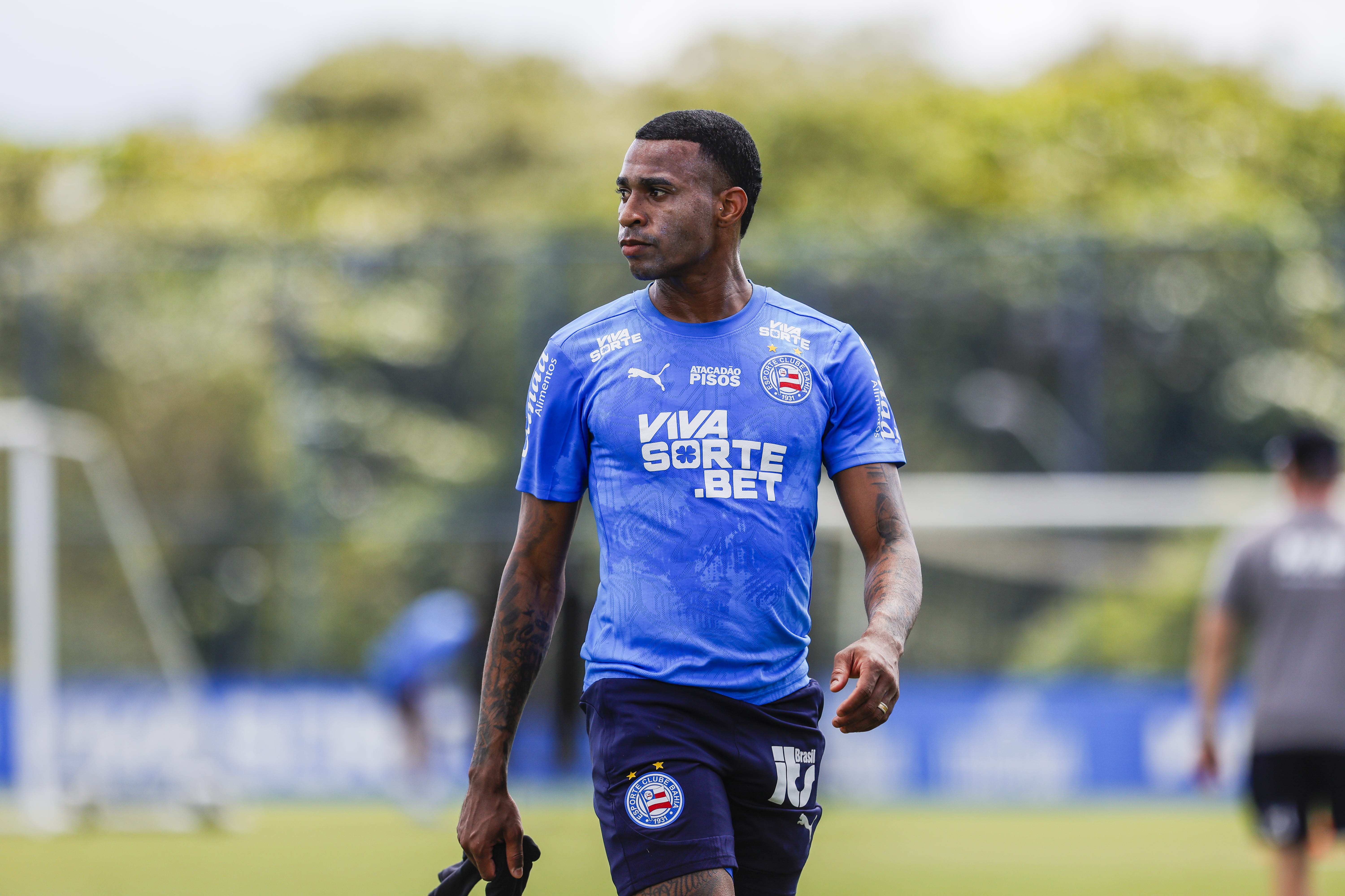 Jean Lucas vira desfalque e multiplica problemas de Ceni no Bahia