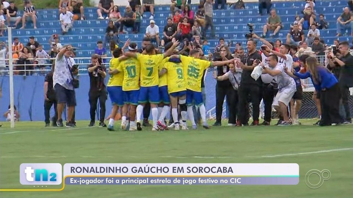 Série B e Ronaldinho em campo: onde ver os jogos de hoje? - Rádio