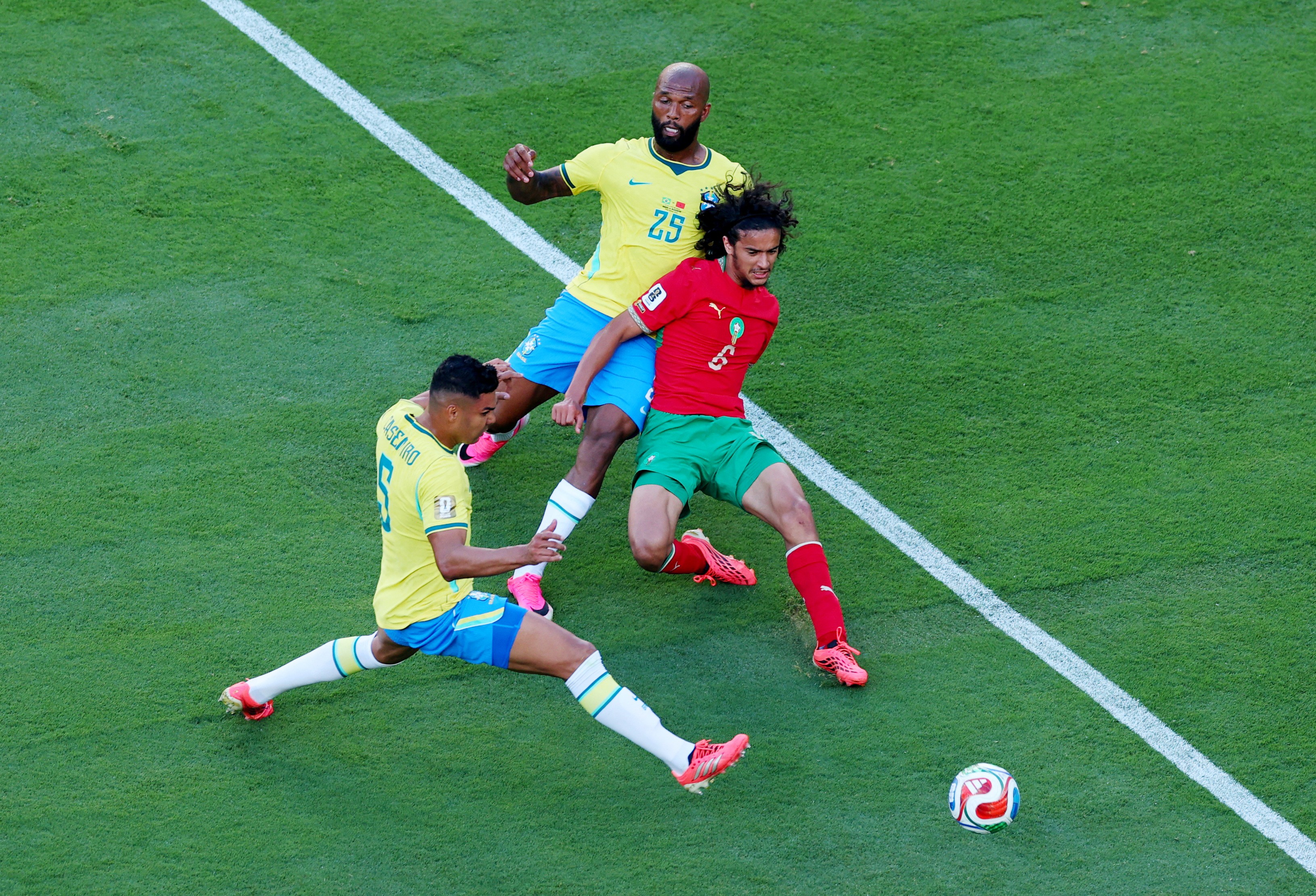 Quem é a promessa que trocou a França por Marrocos às vésperas da Copa e virou peça-chave no time