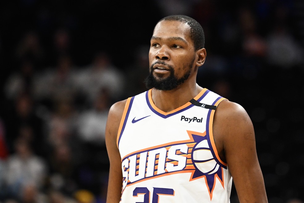Kevin Durant contra o Utah Jazz na NBA — Foto: Alex Goodlett/Getty Images