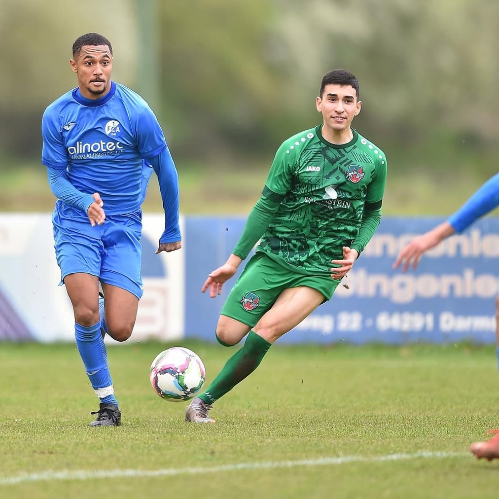 Bruno Freitas (de azul), novo reforço do Ji-Paraná, em atuação — Foto: Arquivo Pessoal