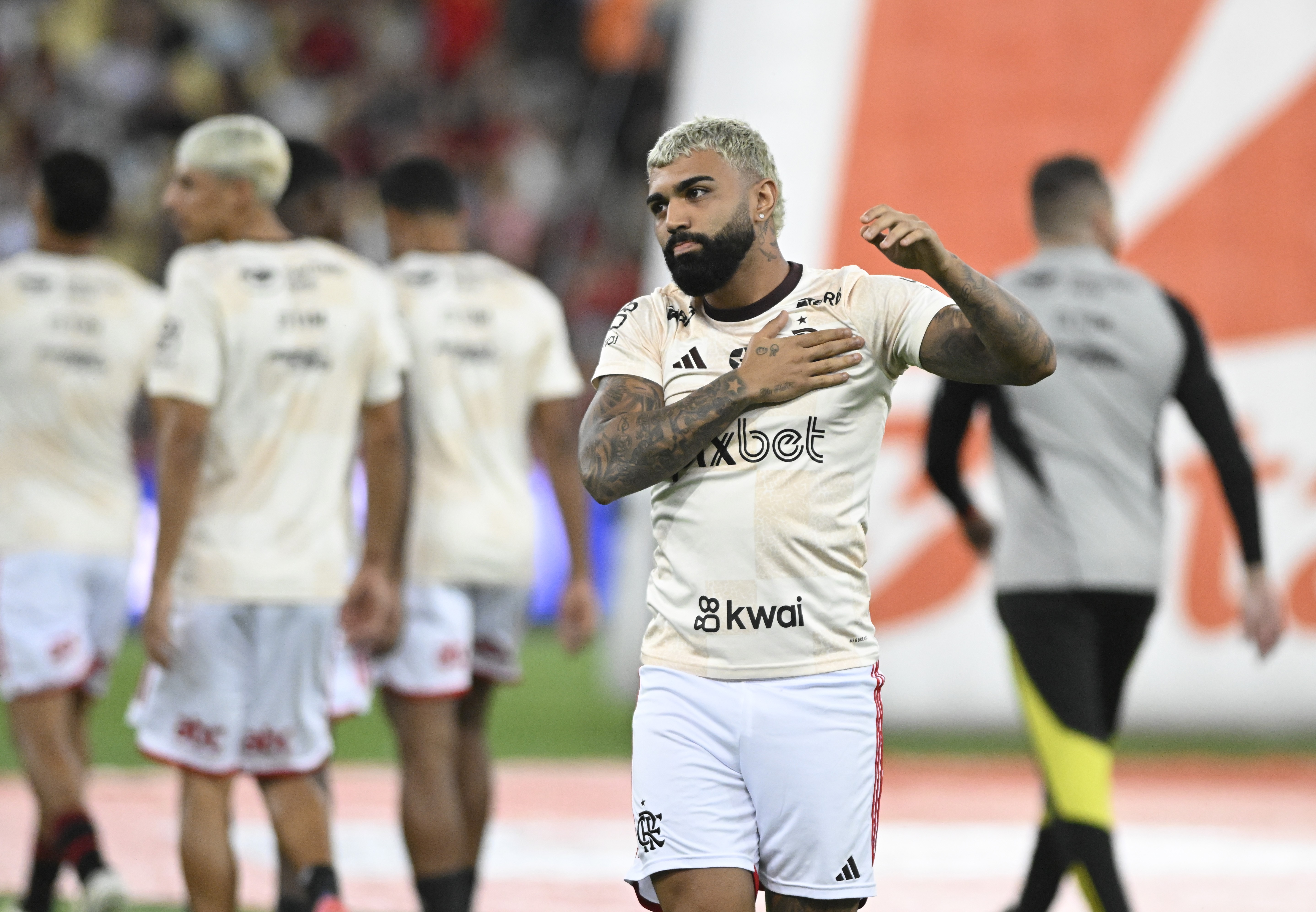 Gabigol volta a jogar pelo Flamengo após 66 dias e comenta suspensão ...