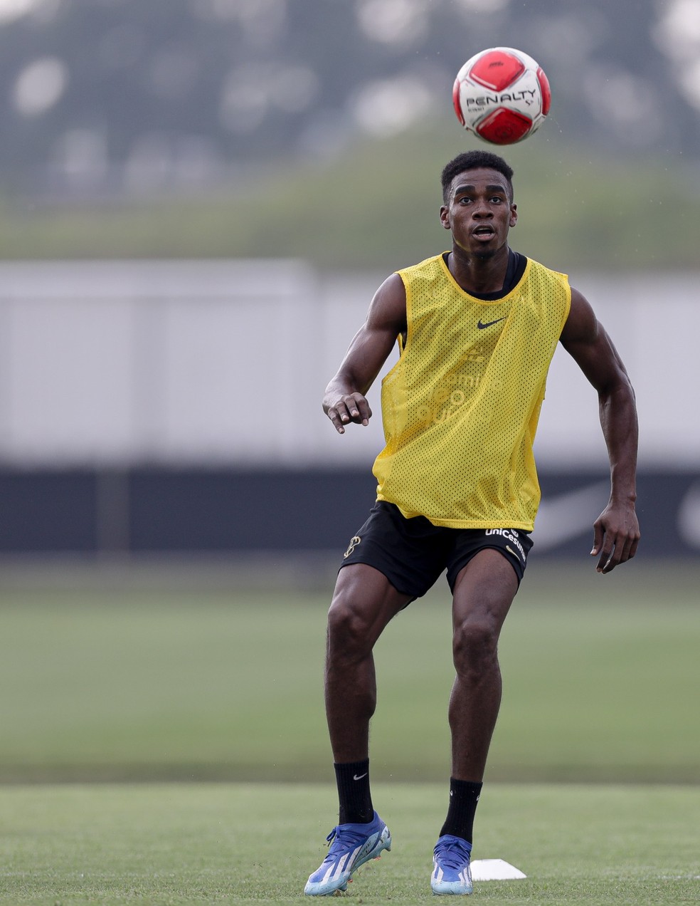Félix Torres em treino do Corinthians — Foto: Rodrigo Coca/Agência Corinthians