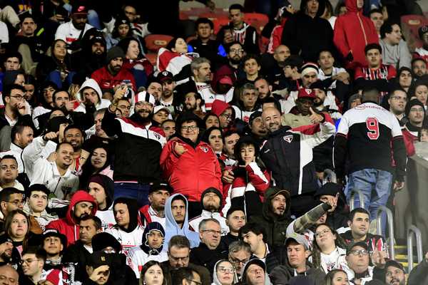 São paulo quebra recorde de público no Morumbi em duelo contra Talleres
