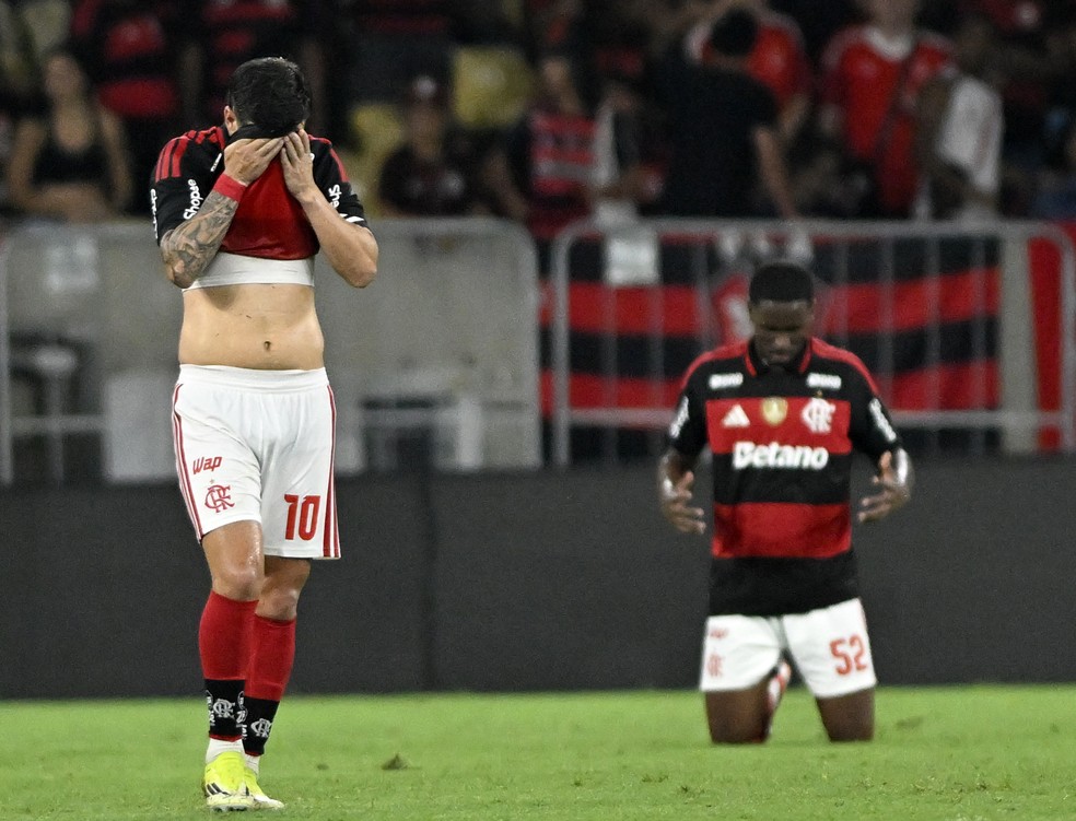 Arrascaeta e Evertton Araujo em Flamengo x Inter � Foto: Andr� Dur�o