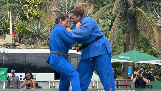 Estrelas do Spaten Fight Night 3 fazem treino aberto no Arpoador