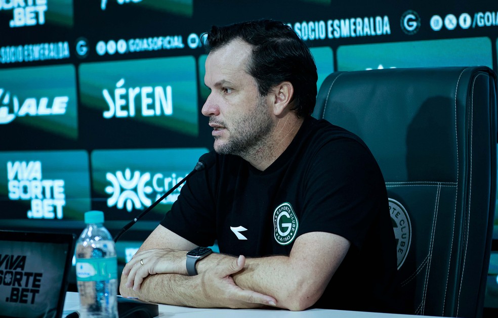 Daniel Paulista: primeira derrota no comando do Goiás — Foto: Rosiron Rodrigues/Goiás E.C.