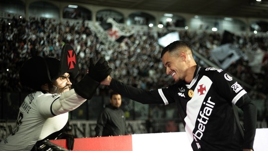 Vasco vive seu segundo maior jejum em São Januário na era do Brasileiro de pontos corridos - Clube não vence na competição atuando em casa desde a vitória sobre o Fortaleza, em maio