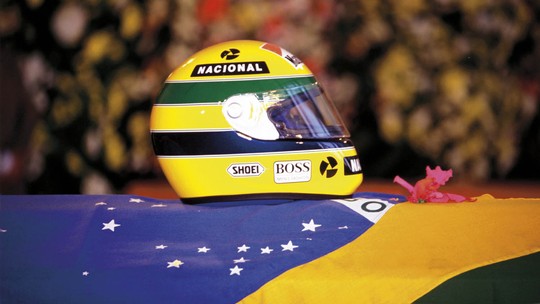 Ayrton Senna: saiba como foi o velório, enterro e homenagens ao piloto - Foto: (Luca Bassani/Car Magazine)