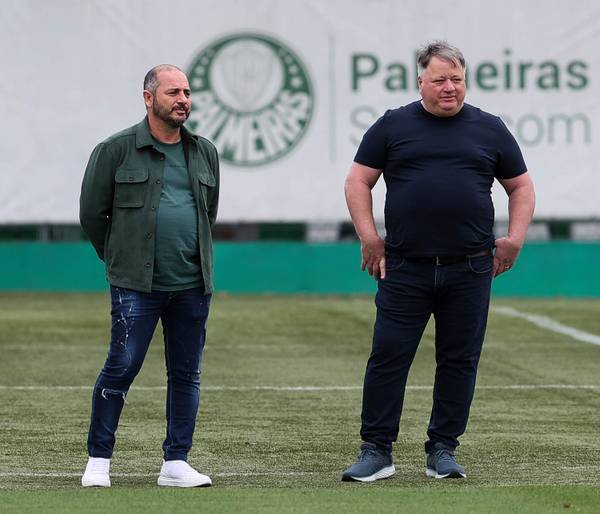 Abel detalha quais reforços são necessários para fechar elenco do Palmeiras; veja panorama