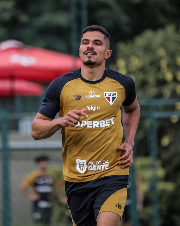 São Paulo se reapresenta para enfrentar Palmeiras e conta com retorno de craque