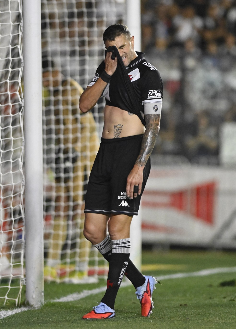 Vasco segue perigosa sina e se mantém perto do Z4