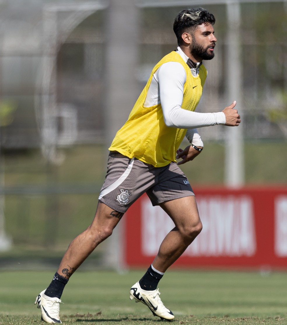 Yuri Alberto em ação no treino desta quinta-feira no Corinthians — Foto: Rodrigo Coca/Ag. Corinthians