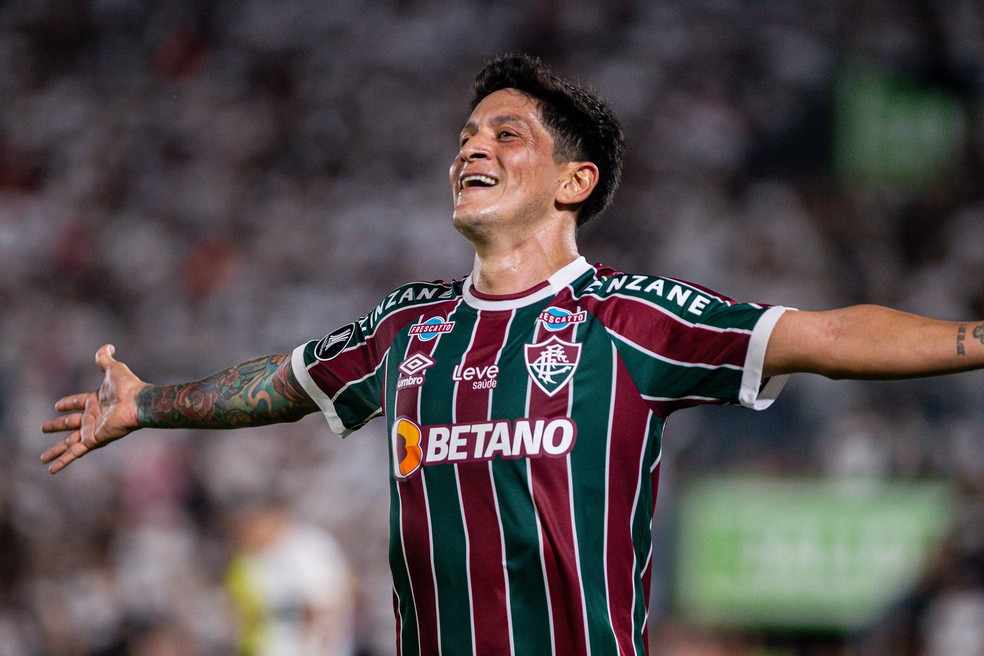 Germán Cano comemora gol pelo Fluminense contra o Olimpia, no Paraguai — Foto: Marcelo Gonçalves/Fluminense FC
