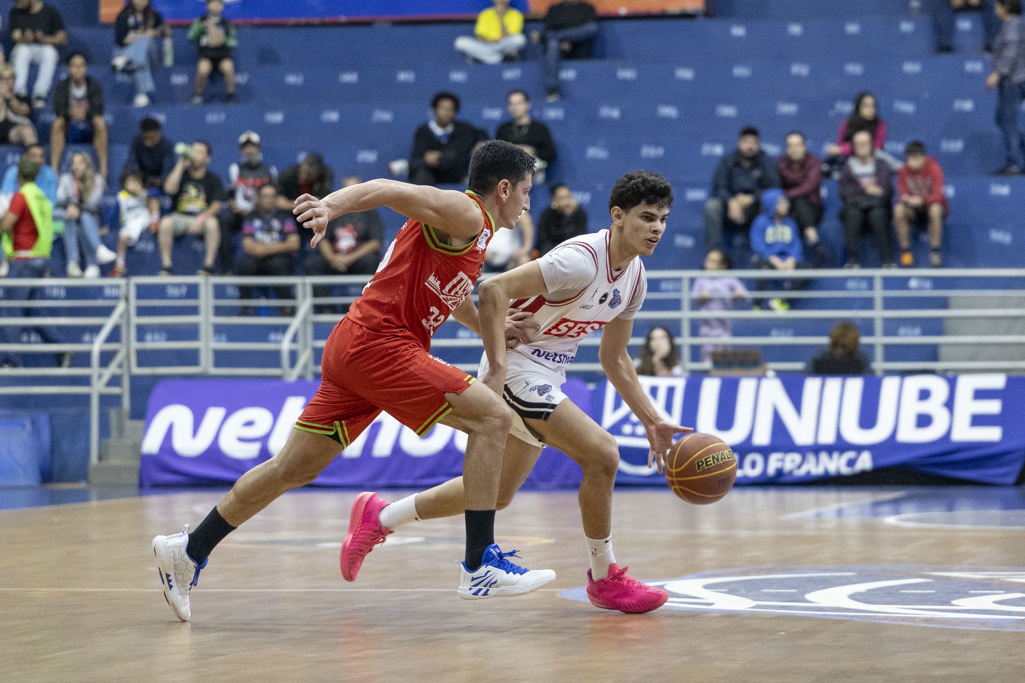 Franca supera Osasco no Pedrocão, fecha série e avança à semifinal do Paulista