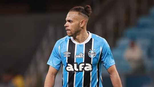 Braithwaite é novidade em reapresentação após ficar cinco meses sem jogar - Foto: (Maxi Franzoi/AGIF)