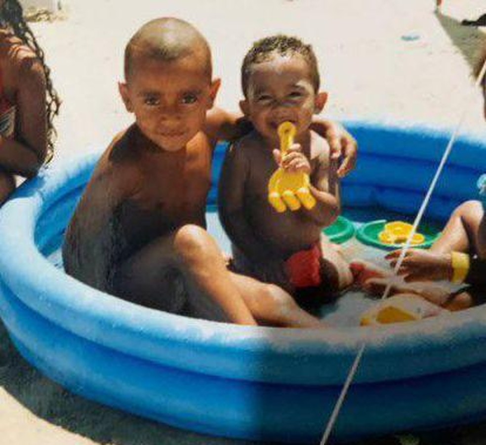 Primos, Du Queiroz e Nycollas foram criados juntos e se enfrentarão no Gauchão