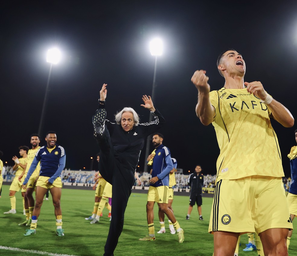 Cristiano Ronaldo faz gol de nº 968, e Al-Nassr vence o Al-Okhdood