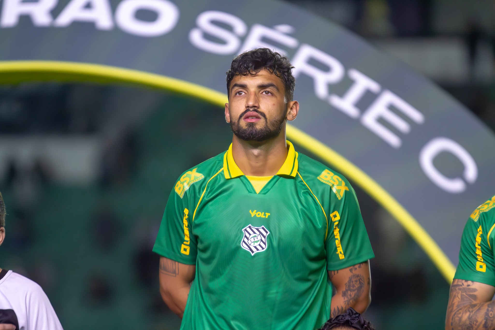 Leonan se firma no Figueirense e destaca evolução defensiva