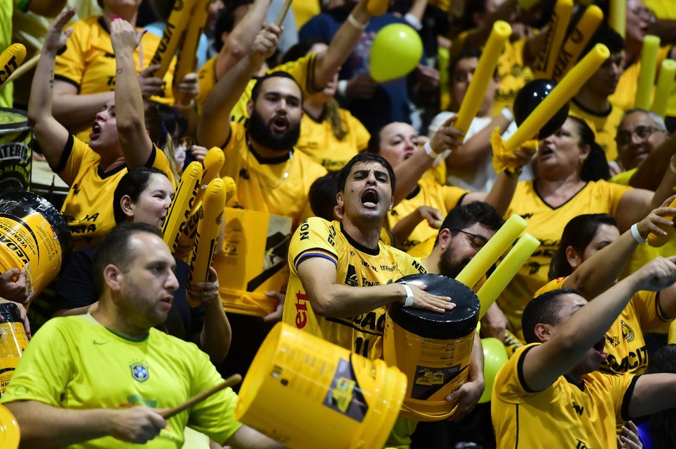 Decisão do título do Paulista de Voleibol é adiada para segunda-feira em  Guarulhos - GuarulhosWeb