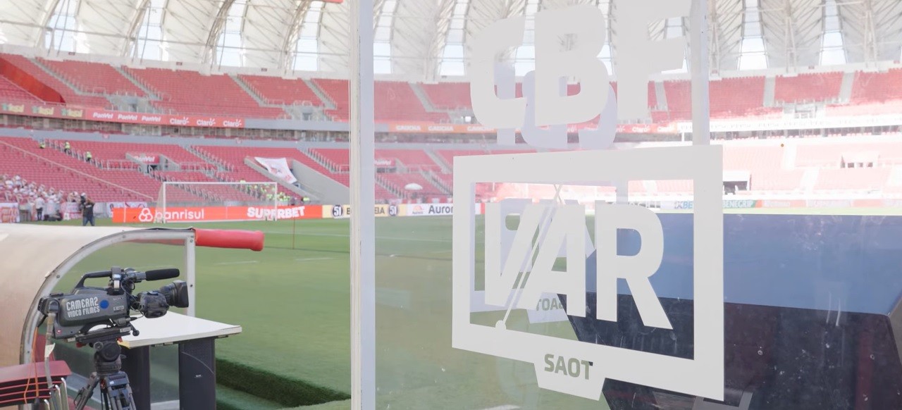 CBF implementa VAR semiautomático no Brasileirão a partir da próxima rodada